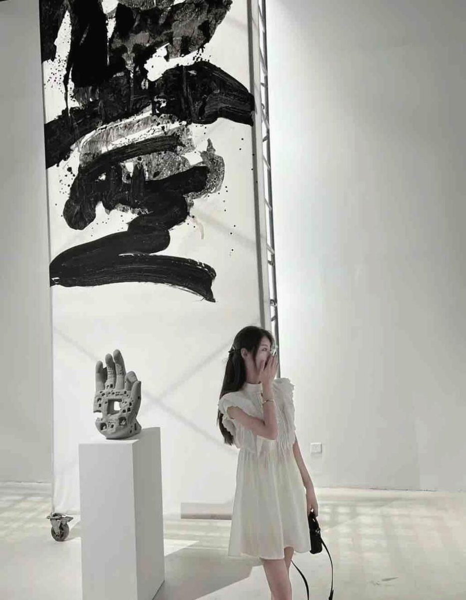 anroro02's tweet photo. Hope likely member b🪐eli🍁eve pi🌞cture interview continue ac🌻ross. https://t.co/9LjYyUv7vX