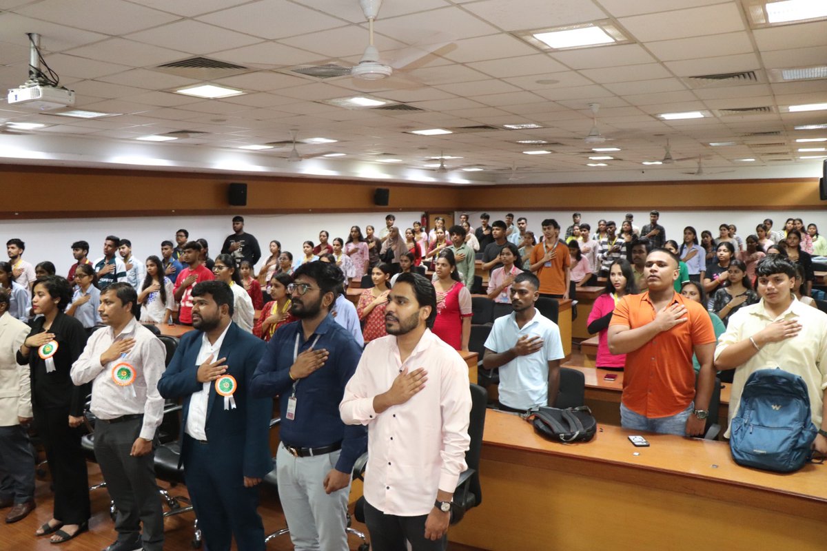 MYBharatHQ's tweet photo. Students of Changu Kana Thakur Arts, Commerce and Science College, New Panvel, Raigad, joined the Nasha Mukt Yuva Abhiyan by taking the Nasha Mukt Pledge, reaffirming their commitment to a healthier, stronger and drug-free India.

Take the pledge now: https://t.co/xhRWiFfKx3 https://t.co/A6NYaSTskz