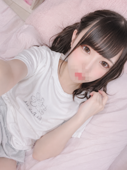critine5556's tweet photo. ガキでも抱いてくれる、？
#彼氏募集中
#自撮り界隈
#病み垢さんと繋がりたい https://t.co/NNMQ8R6rIM