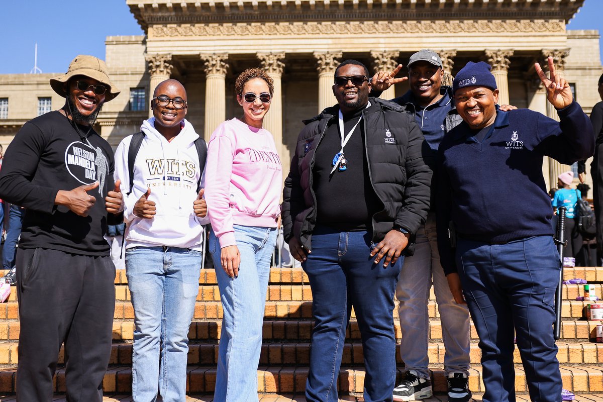 WitsUniversity's tweet photo. Kindness didn't just show up, it stood tall as Witsies came together for The Long Walk of Giving, donating food and essential items to support the Wits Food Bank. π
#WitsForGood #MandelaMonth https://t.co/JIsmbCMmSF