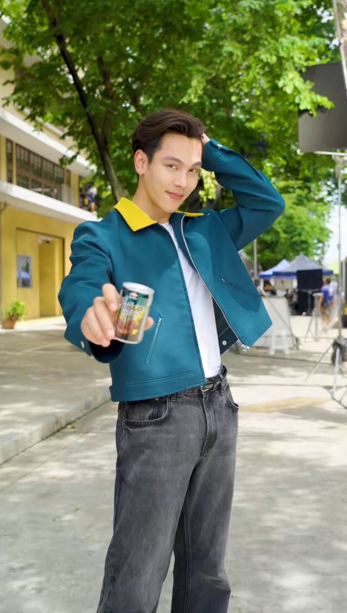 pmpmbmb's tweet photo. งานคู่มาแล้วครับ คู่แข่ง https://t.co/Ri0cWtdRJz