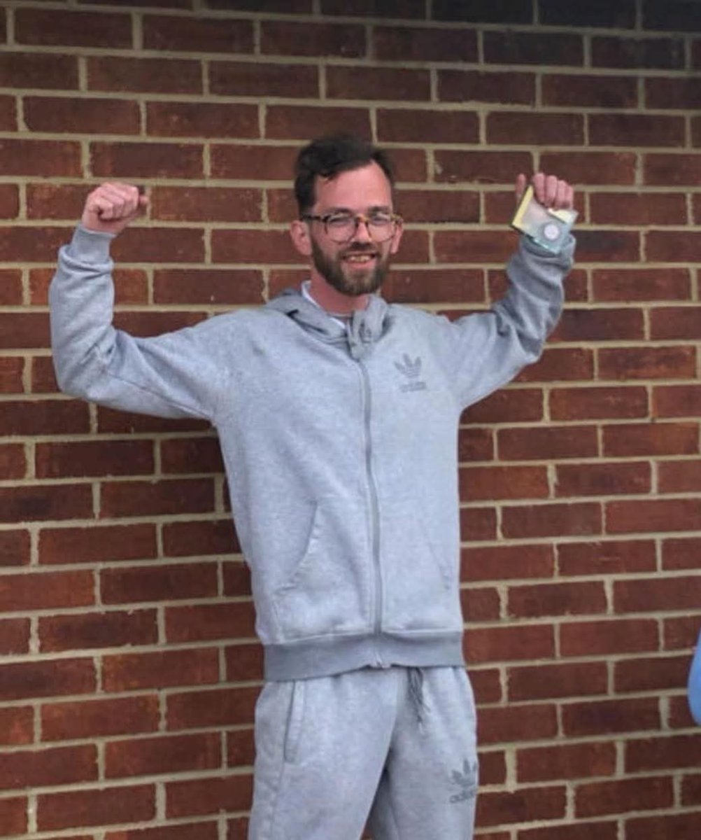 BrexitWLReserve's tweet photo. @MittensOff That's the man himself, flagmanuk, aka Danny Hodges. Here he is before he spent the flag money on new teeth. https://t.co/2sKUe45YkE