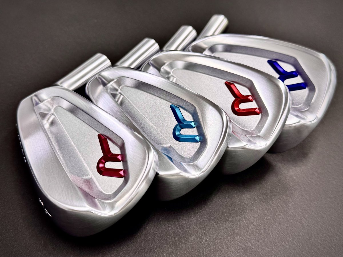roddio_official's tweet photo. MC Iron Color #Custom

MC Iron #7　【Opera Magenta】
MC Iron #8　【Aqua Blue】
MC Iron #9　【Blood Orange】
MC Iron #P　【Mediterranean Blue】

#roddio
#iron
#mc
#golf
#ロッディオ
#アイアン
#カスタム
#ゴルフ https://t.co/kZ2XuacHn7