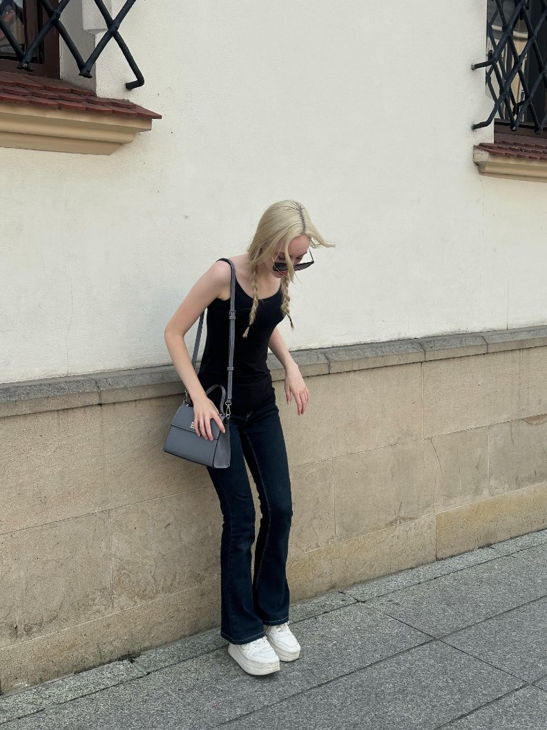 SilentHaltca0's tweet photo. Black tank, double braids, strolling old town streets. Sunglasses on, everything settles. Old walls, cobblestones, passing shadows as background. No need to pose, shots come as I walk. Black fits carry quiet coolness, clear lines, not disturbing, not disturbed 🖤 https://t.co/esBzUTcktw