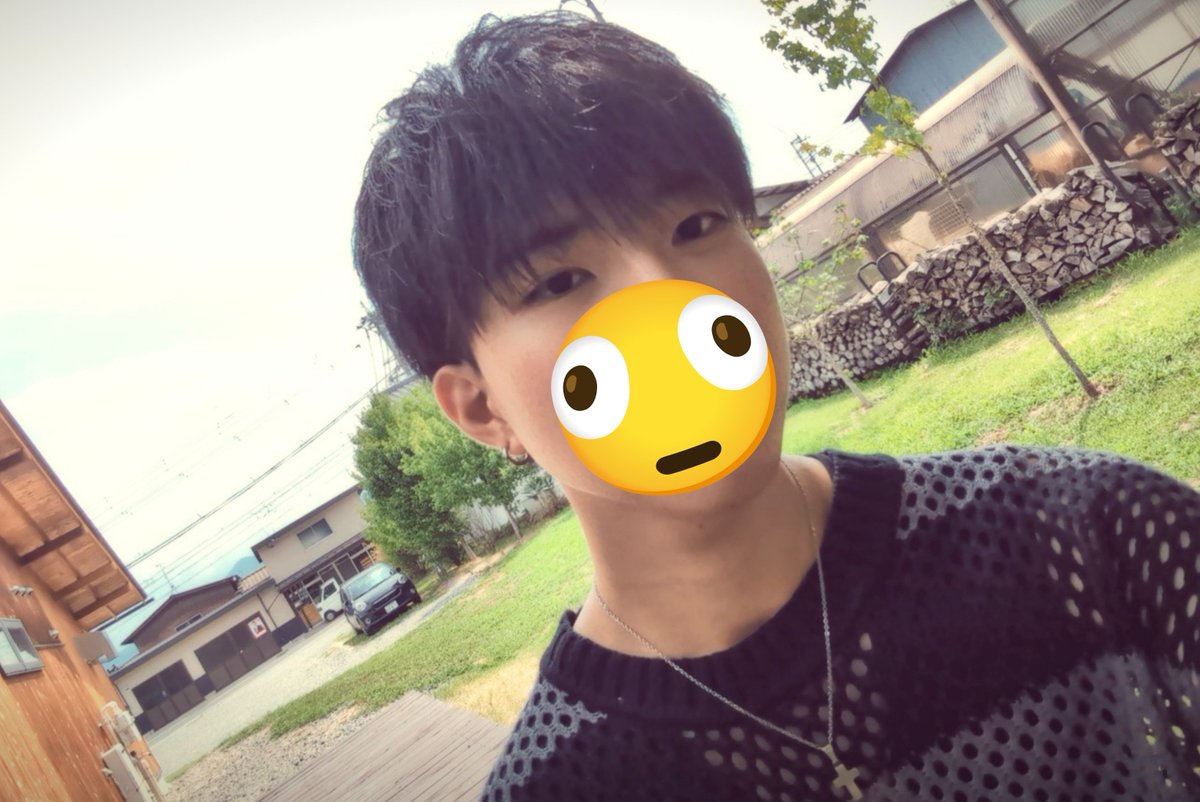 mame_660's tweet photo. 美容室に行ってきた！！！
鼻の下まであった前髪がこんなに短くなった😆
半年ぶりの前髪下ろし〜
そしてケーズデンキで買い物🛒
エスロクで家電量販店行くの僕だけでは？笑
なんと電子レンジを買いました！
これでやっと電子レンジ使えるwww https://t.co/rPTdy75jTS