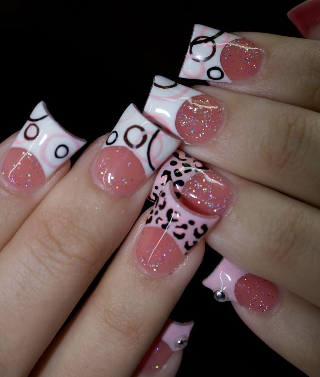 D1GITALPRINCESS's tweet photo. luv designs like these <333 https://t.co/GIvPnquc9r