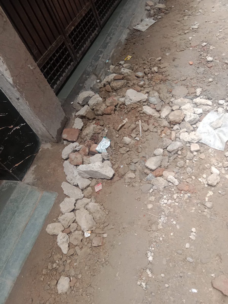 adv_Sandeep77's tweet photo. @IGLSocial It’s been 20 days since IGL dug up our entire lane for gas pipeline work in Indra park Palam Gali no-31,and the road is still not repaired. Residents, especially senior citizens and children, are facing daily hardship

Please restore the road immediately. #IGL #Delhi https://t.co/mRKzArMGd7