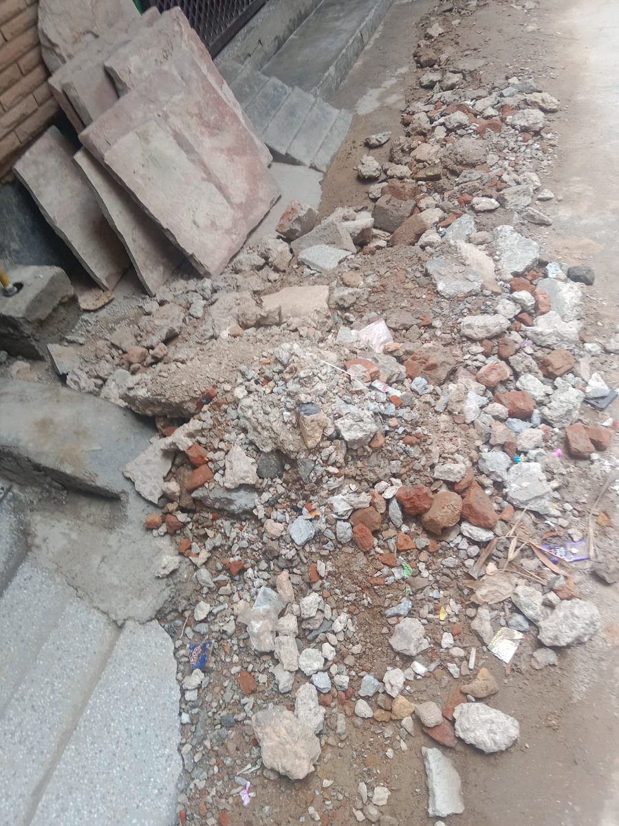 adv_Sandeep77's tweet photo. @IGLSocial It’s been 20 days since IGL dug up our entire lane for gas pipeline work in Indra park Palam Gali no-31,and the road is still not repaired. Residents, especially senior citizens and children, are facing daily hardship

Please restore the road immediately. #IGL #Delhi https://t.co/mRKzArMGd7