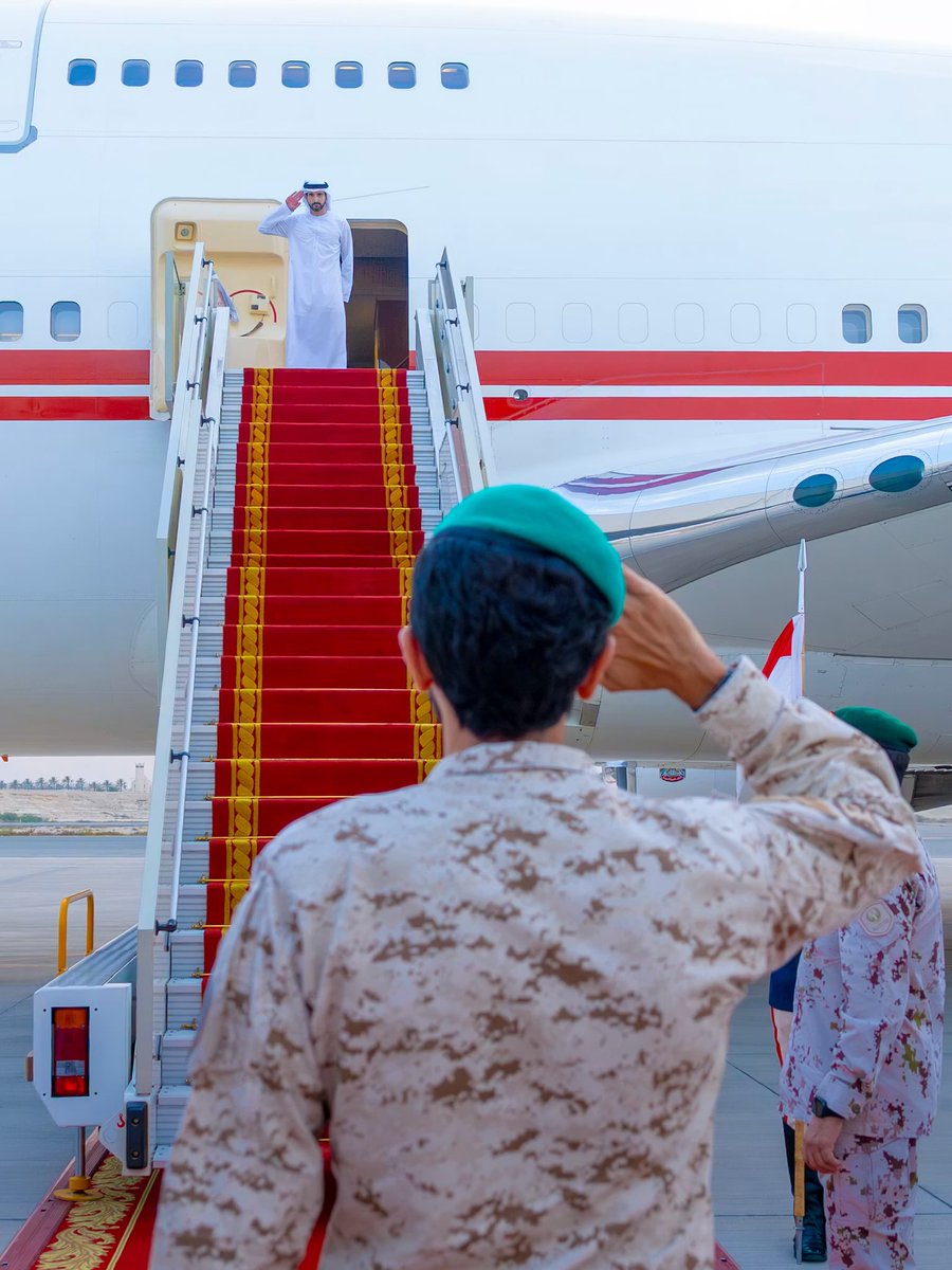 groupfazza's tweet photo. نيابةً عن جلالة الملك حمد بن عيسى آل خليفة، كان سمو الشيخ ناصر بن حمد آل خليفة وسمو الشيخ خالد بن حمد آل خليفة في مقدمة مودعي سمو الشيخ حمدان بن محمد بن راشد آل مكتوم، لدى مغادرته البحرين بعد حضوره تمرين «درع البحرين» العسكري المشترك.
On behalf of HM King Hamad bin Isa Al Khalifa, HH Shaikh Nasser bin Hamad Al Khalifa and HH Shaikh Khalid bin Hamad Al Khalifa bid farewell to HH Sheikh Hamdan bin Mohammed bin Rashid Al Maktoum as he departed Bahrain after attending the joint “Bahrain Shield” military exercise.