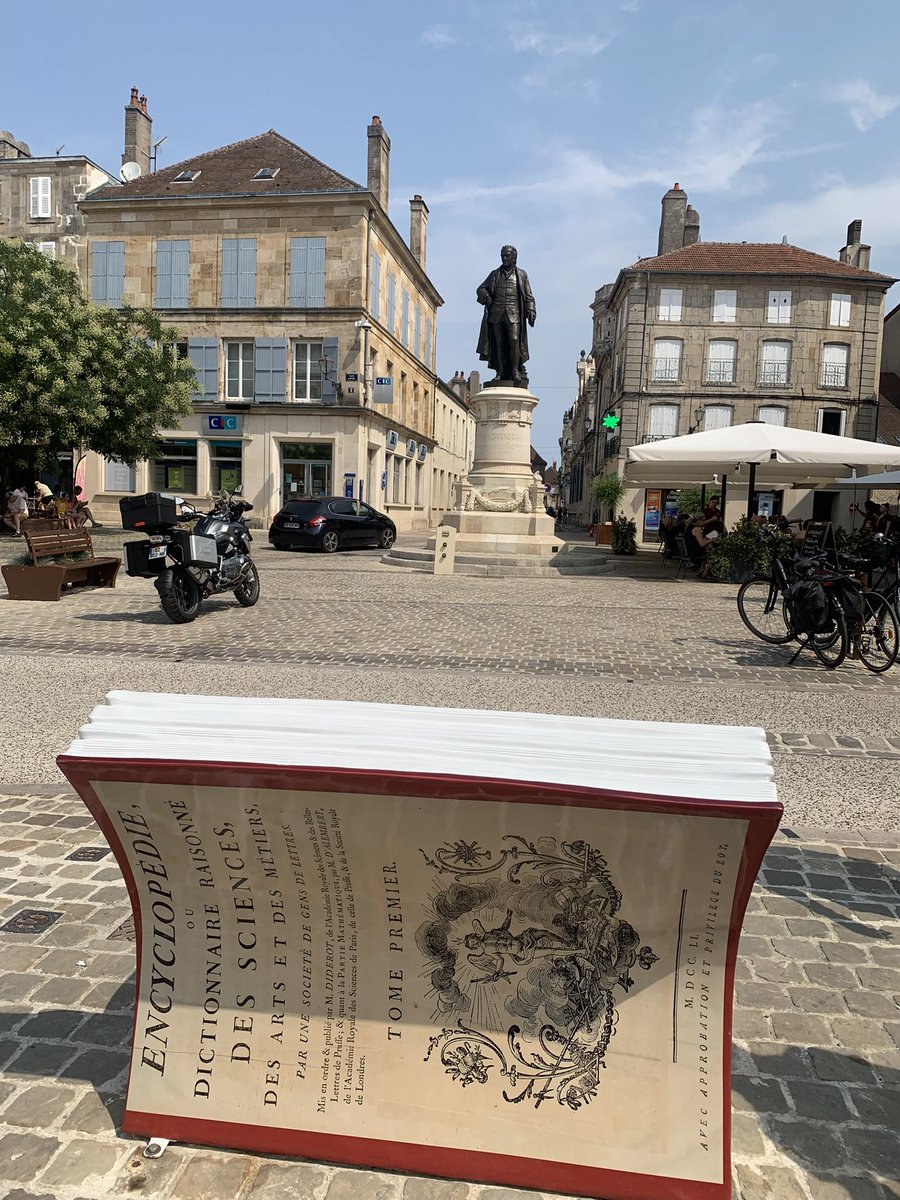 de_willem's tweet photo. @bibliofilie Afgelopen weekeinde bezocht ik zijn geboortestad Langres. #Diderot https://t.co/1XTubpdem8