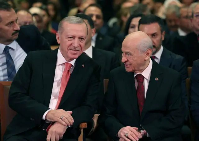 cakilindedesi's tweet photo. 60 yıldır #Namaz kılıyorlar 1 defa kameralar önünde #abdest alırken görüntü vermediler..
Hayırlı Cumalar
#Samimiyet #Müslüman https://t.co/06tdPXlWYh