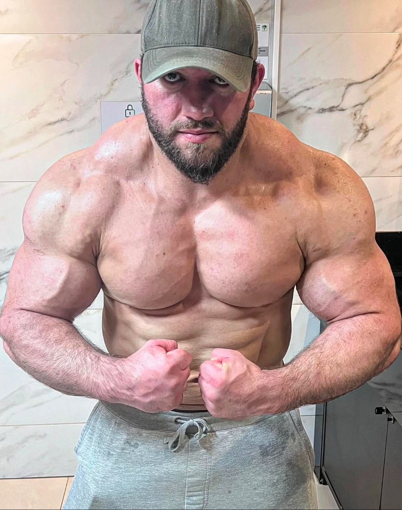 Dannycarlosx6n's tweet photo. Some call it mature muscle. Whatever the case may be I put in the damn work!
Never count me out, count me the F*** in.
#conditioning #respectmygrind #212bodybuilding #muscle #chicagopro https://t.co/PY3lJTd8lR