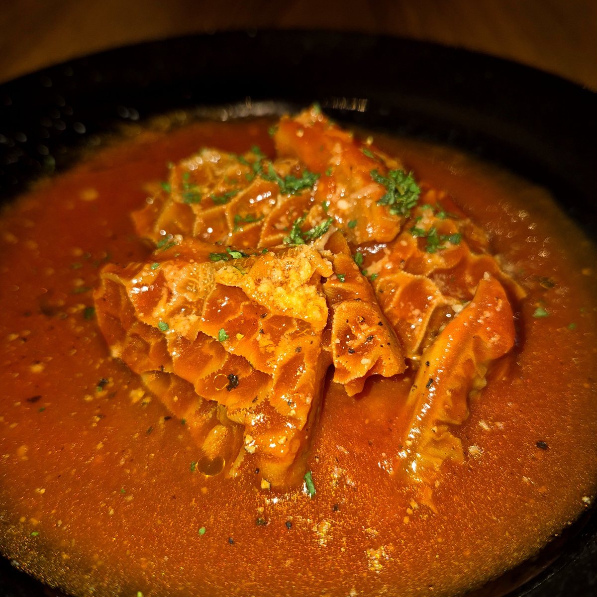 dog0h's tweet photo. トリッパがやたらに喰いたくて
大衆イタリアン　ブドウヤさんにやってまいりました
美味い
しかし女子だらけである https://t.co/WaLZGS5i5n