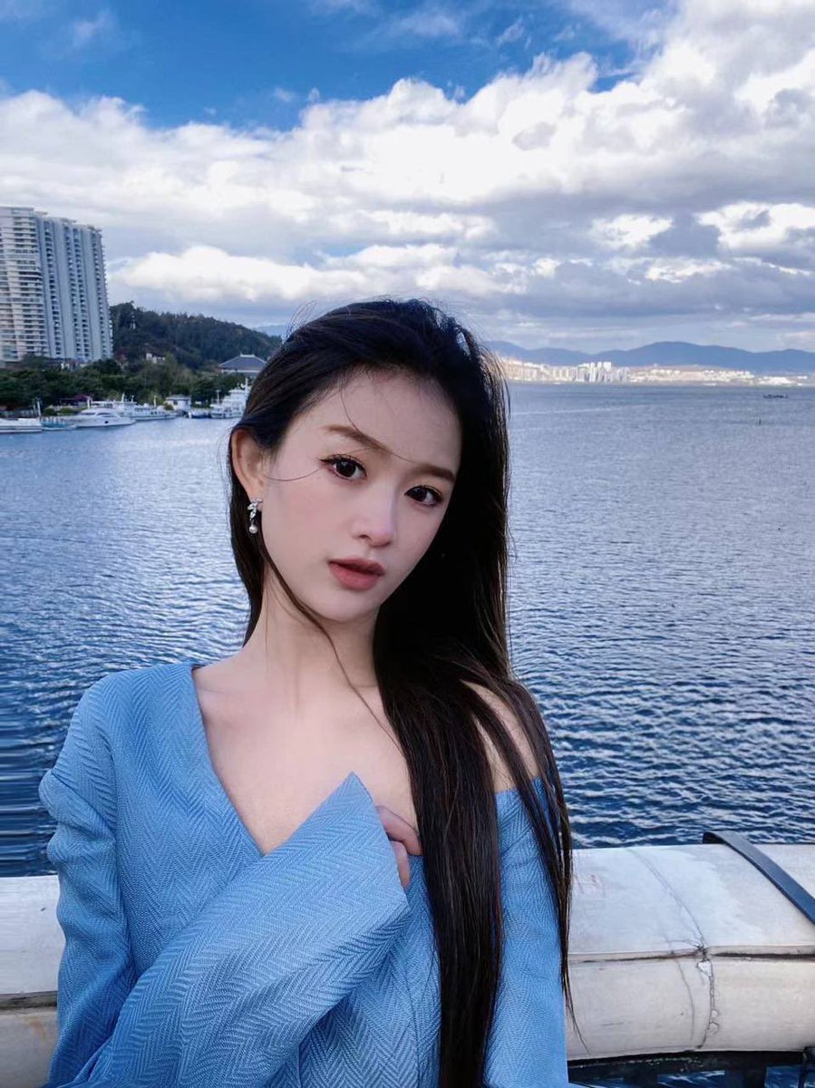 phbaitao's tweet photo. 【反差女友】外表看着文静淡雅的 女友想不到背地里是个喜欢玩捆绑sm的母狗 奶头用夹子夹住 往奶子上滴蜡 https://t.co/fB3NkTmHux