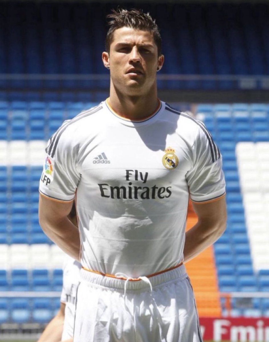 MadridXtra's tweet photo. Cristiano Ronaldo, 2013/14. 🤯 https://t.co/nOv8Y4FQj5