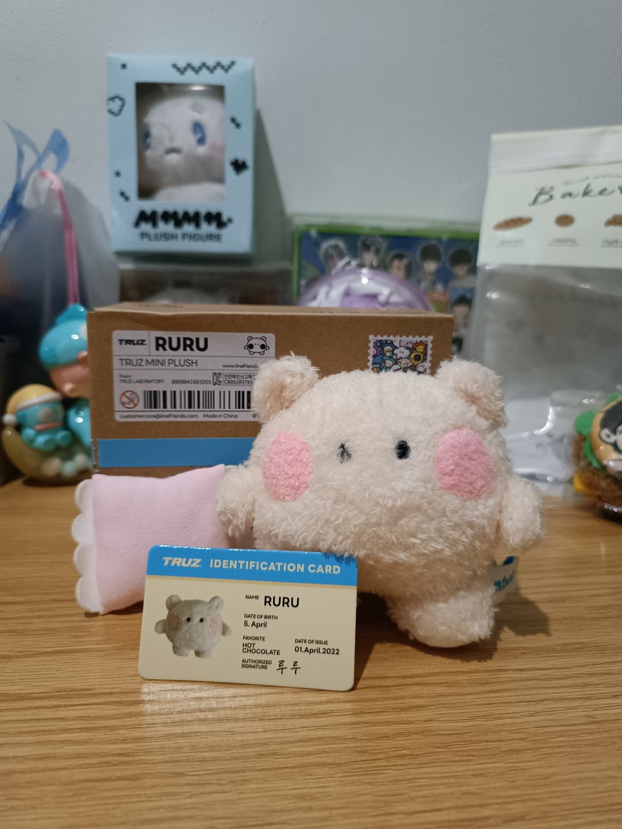 kimdansz's tweet photo. ☆ ──꒰✉️꒱ ❞  Happy Mails  ‧₊˚

Adopt another child to be part of my family. Welcome, TRUZ Ruru! 🥳. I hope you get along with my other child ㅎㅎㅎ

Also adding another Yeonoh and Seunghyeon to my collection. I love them ❣ https://t.co/hFKP2rQO8R