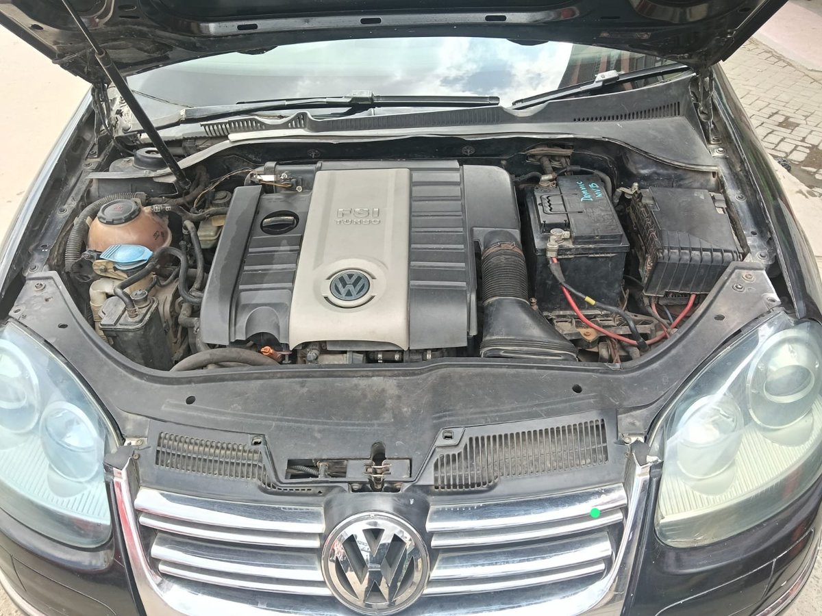 CFCclive's tweet photo. Volkswagen Jetta 
2000cc
Automatic transmission 
750,000 kes
0769518134 https://t.co/pAX23BkDT0