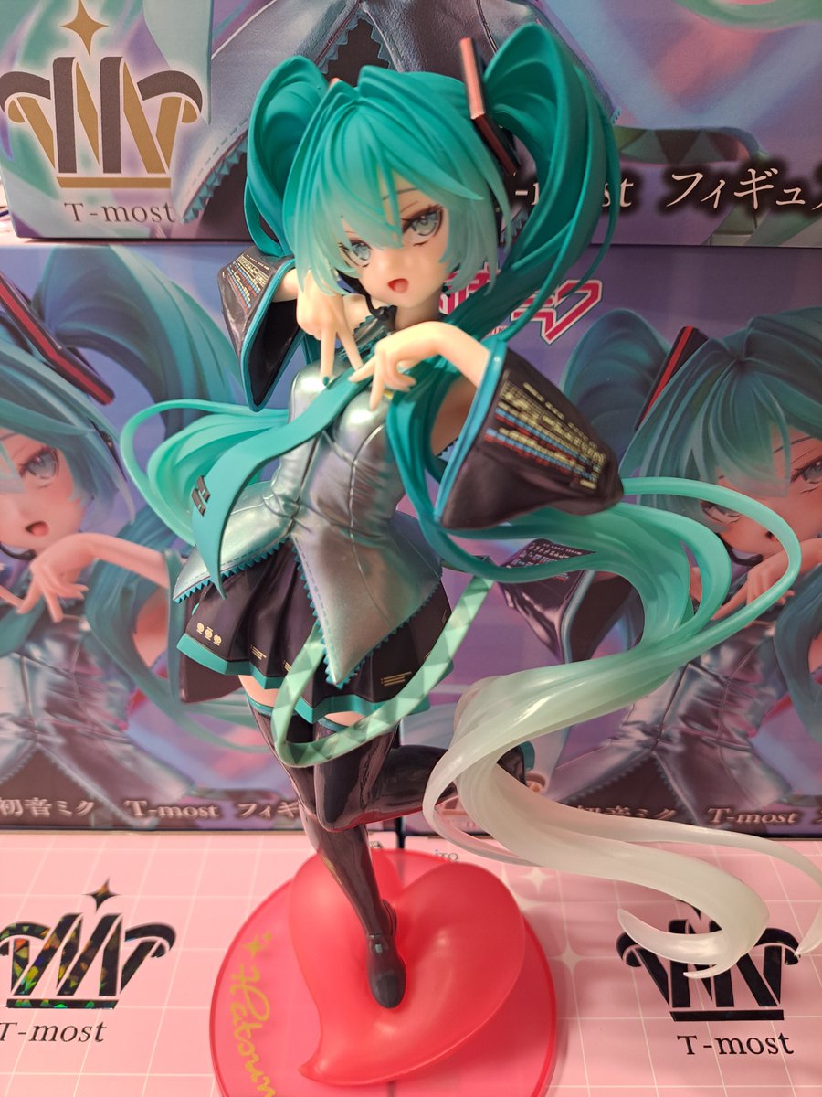 Taito_Sento's tweet photo. ☆新景品入荷情報③☆

「初音ミク　T-most　フィギュア」入荷しました！
是非ゲットしてください！

#地下タイ #初音ミク https://t.co/uuxj1gYA7I