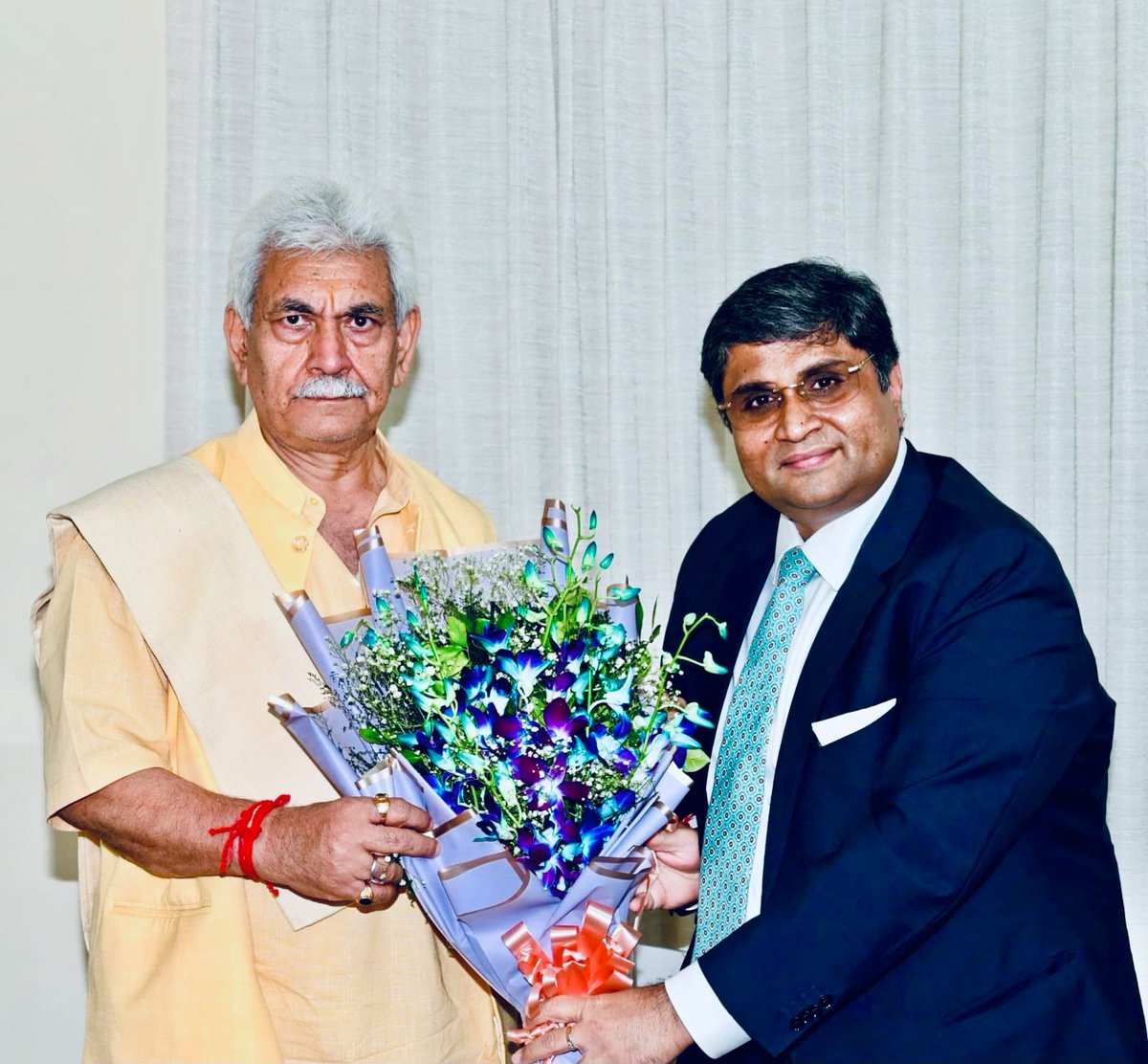 ICC_Chamber's tweet photo. Mr. Rahul Sahai, Chairman, ICC Jammu Chapter, called on Shri Manoj Sinha, Hon’ble Lieutenant Governor of J&K, at Lok Bhawan Jammu for a constructive discussion on strengthening trade, industry, and overall economic growth in the Union Territory. 

Mr. Sahai shared insights on how ICC can contribute to further enhancing the business ecosystem, focusing particularly on Housing & Urban Development policies and the importance of transparent, time-bound lease renewals to encourage investment and the Ease of Doing Business.

The Hon’ble Lieutenant Governor assured that the suggestions would be considered in the larger interest of stakeholders and economic development. Mr. Sahai expressed gratitude for Hon'ble LG’s continued support and proactive approach towards empowering the business community.

#IndianChamberOfCommerce #GlobalBusiness #JammuAndKashmir #RegionalGrowth #GovernmentRelations

@manojsinha_ | @OfficeOfLGJandK | @LokBhavanJandK | @rahulramsahai | @JandKTourism