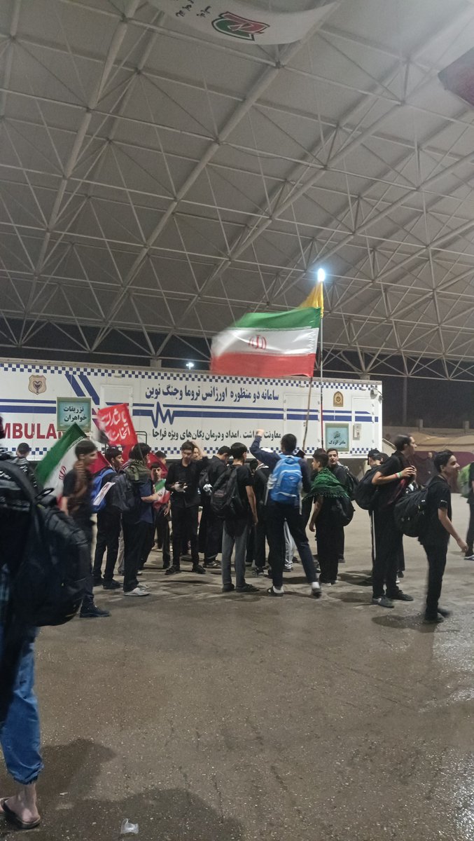 saer72313's tweet photo. استاد پناهیان:
این بی قراری دل ها در اربعین
مصداق همان آرام نگرفتن خون 
امام حسین(ع) تا ظهور است
و هرچه به ظهور نزدیک تر می‌شویم
این التهاب بیشتر می شود...
#ملت_عاشورایی
#یا_لثارات_الحسین https://t.co/EXqyEbkG0h