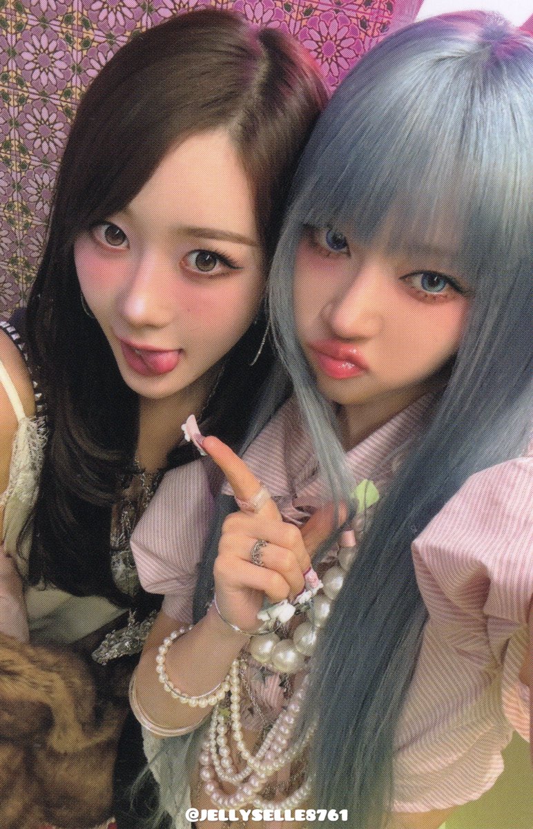 JELLYSELLE8761's tweet photo. aespa [Kiss N Tell]
WARNER MUSIC  EDITION POB
#지젤 #윈터 #거부기즈 https://t.co/LQIHUiRrgW