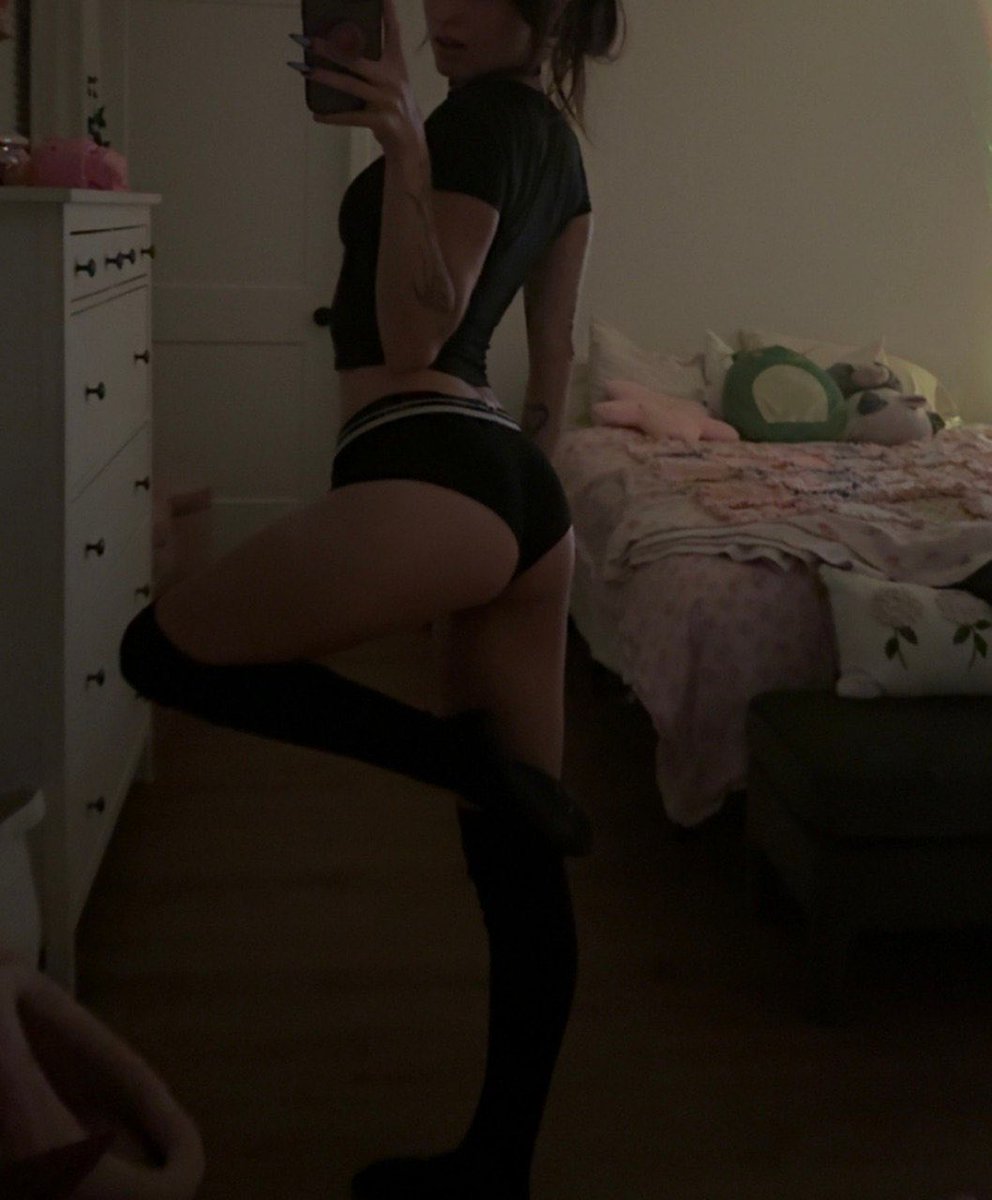 BeebeeAsmrLeaks's tweet photo. Beebee Asmr - https://t.co/LkshZAvsdQ https://t.co/jaZTbLQ8D9