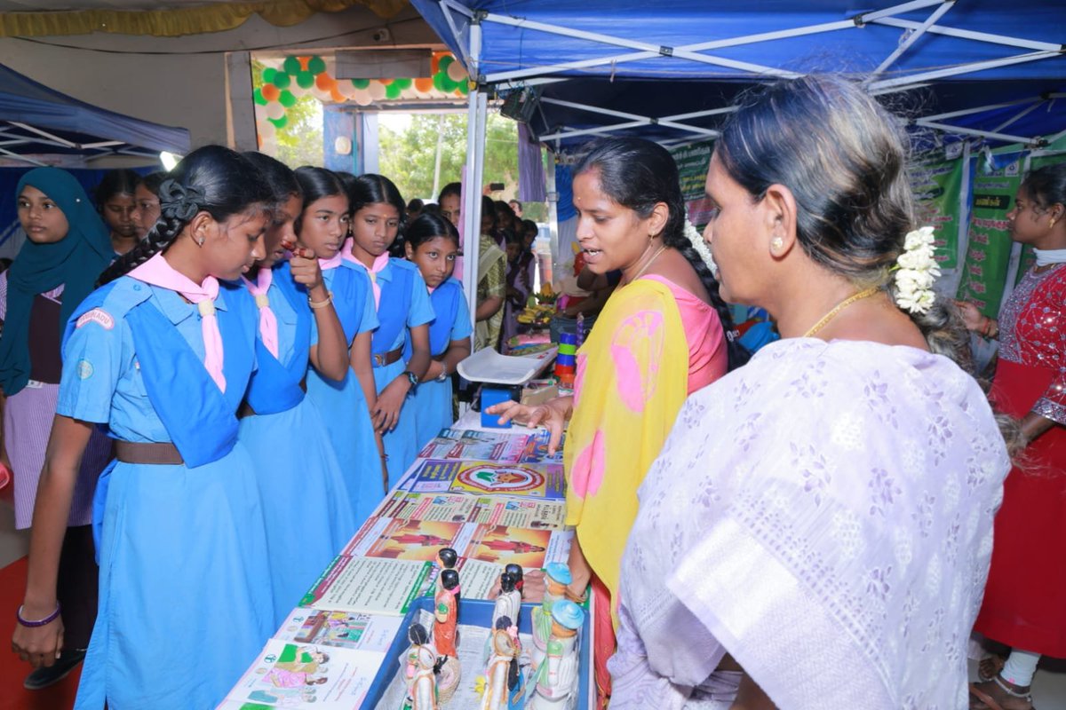 CBCCHENNAI_MIB's tweet photo. மன்னார்குடியில் நடைபெற்றுவரும் இரண்டாம் நாள் விழிப்புணர்வு நிகழ்ச்சியில் அமைக்கப்பட்டுள்ள அரசு நலத்திட்ட அரங்குகளை ஆர்வமுடன் பார்வையிட்டு பயன்பெற்று வருகின்றனர்.
#ICOP #Mannarkudi https://t.co/p6I4Me4PsZ