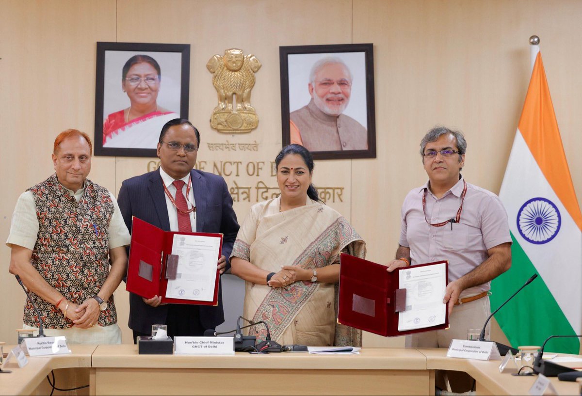 HardeepSPuri's tweet photo. A monumental step towards a cleaner, greener, and more sustainable national capital! 🌿

Delighted that our Maharatna CPSE, Oil India Limited (OIL), has signed a landmark MoU with the Municipal Corporation of Delhi (MCD) to set up two CBG plants with a combined waste processing capacity of 800 TPD (500 TPD + 300 TPD), in the august presence of Delhi’s Hon’ble CM Smt. Rekha Gupta Ji and Hon’ble Mayor Sh. Pravesh Wahi Ji.

With OIL’s leadership at the helm, this initiative will process segregated organic waste to produce 30 to 32 TPD of CBG, the clean green fuel—reducing landfill dependency, boosting urban sanitation, and accelerating India’s energy transition towards gas based economy. 

Proud to see our PSUs actively driving Hon’ble PM Sh @narendramodi Ji’s vision of a circular economy under the Swachh Bharat Mission, SATAT, and Net Zero! 🇮🇳⚡️

#WasteToEnergy #CompressedBioGas #CleanEnergy #SwachhBharat #SATAT #NetZero #Delhi #OilIndia #MoPNG