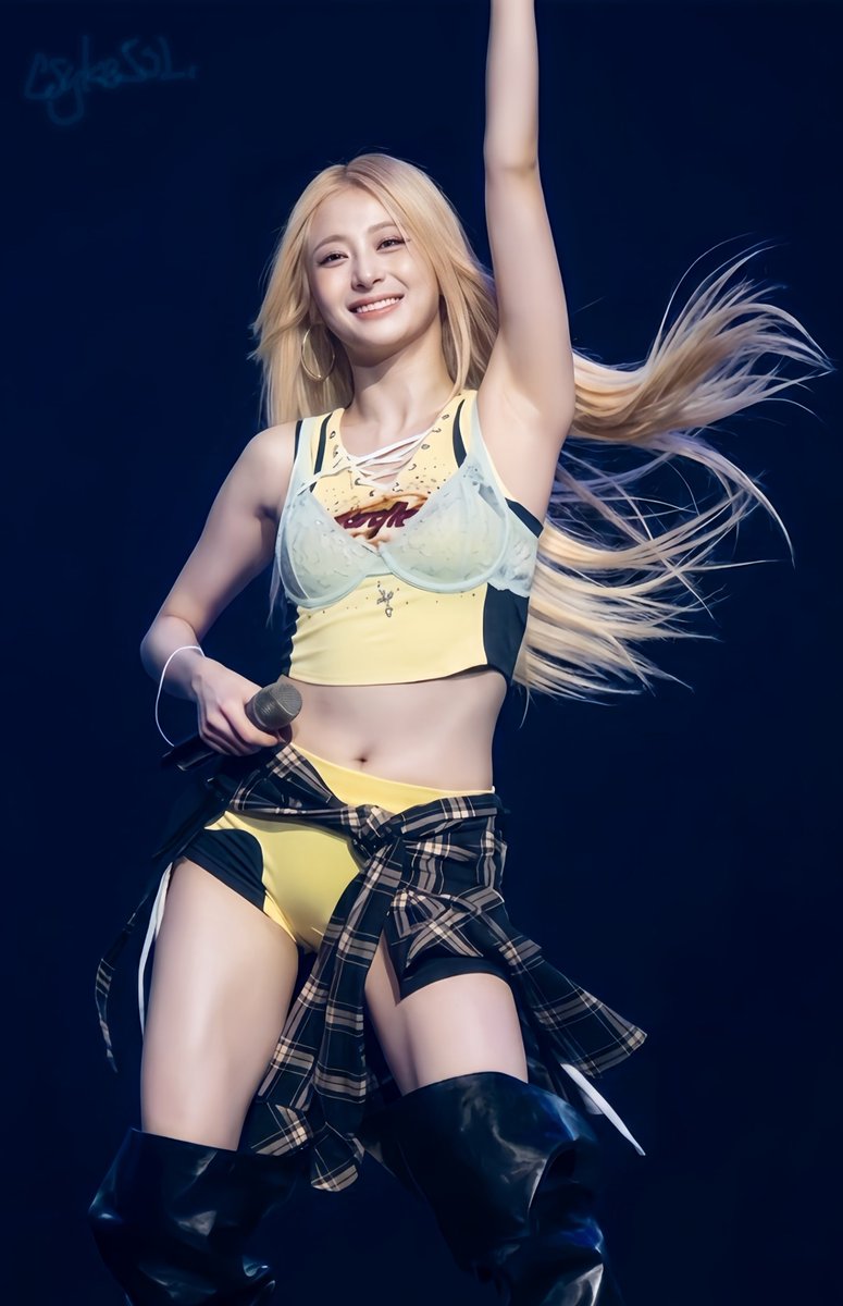 itsabsu's tweet photo. heol https://t.co/Apq96GMXeE