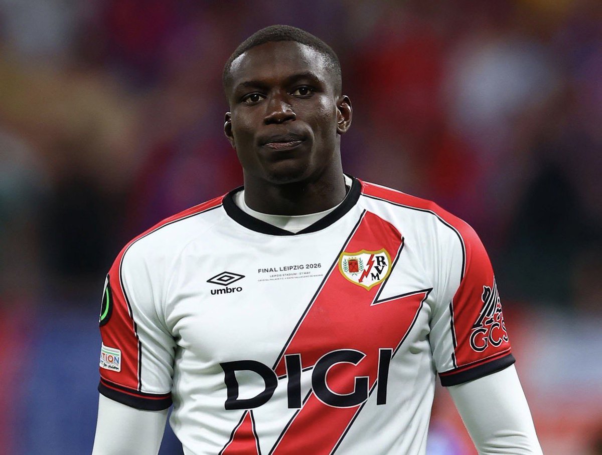 FabrizioRomano's tweet photo. 🚨🟠⚫️ Hull City seal the agreement to sign Nobel Mendy for €20m plus add-ons from Rayo.

€4m go to Real Betis as sell-on clause, as @marcosbenito9 reported. https://t.co/RD4BjpPBFw