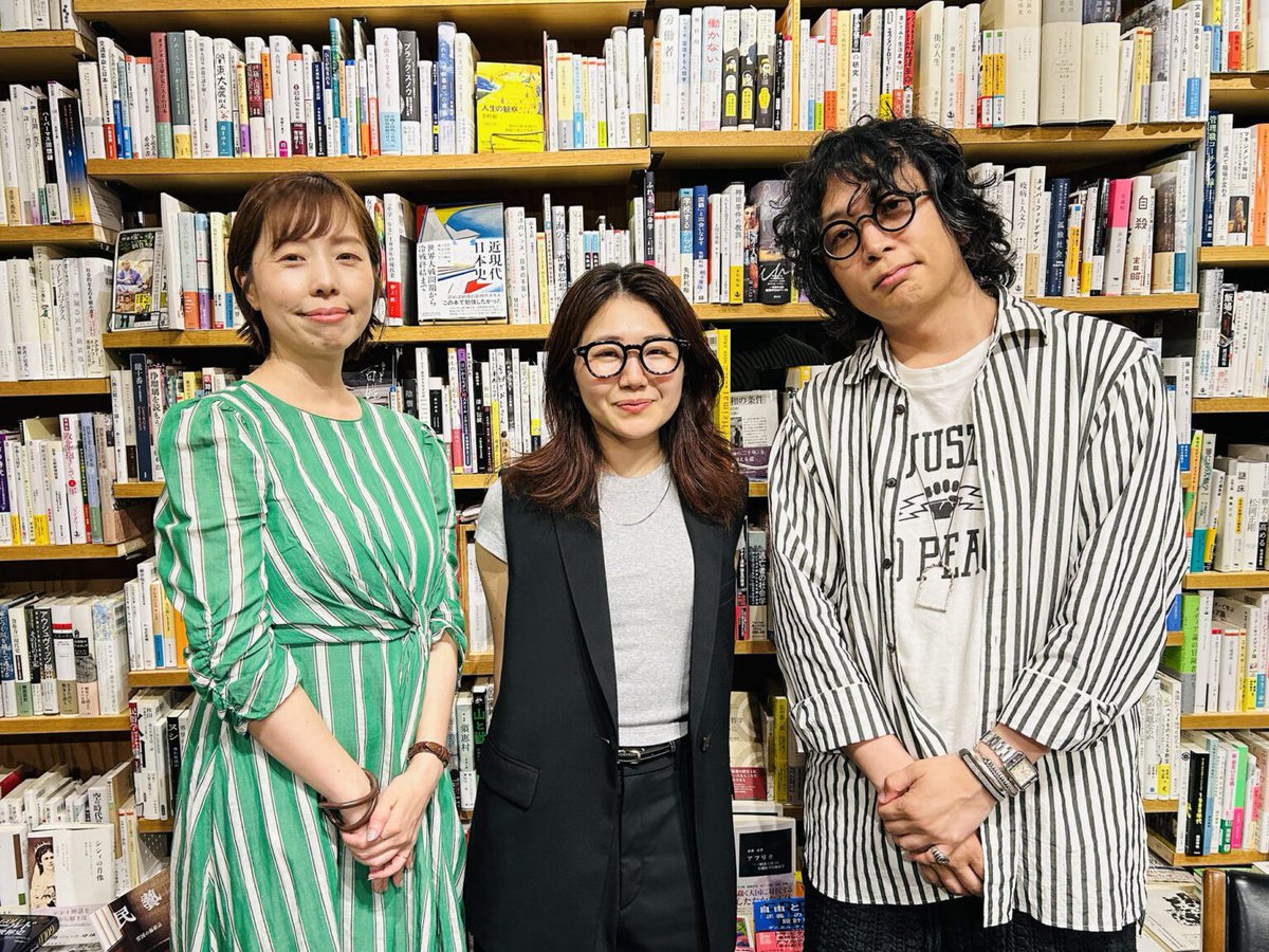 CALL4_Jp's tweet photo. 📖『はじめての公共訴訟』刊行記念トークイベントのレポート公開！

朱喜哲×能條桃子×丸山央里絵「ひとりの声から、公共の会話へ」全3回

哲学者・朱喜哲さんの新刊『バラバラな世界で共に生きる』とのW刊行記念鼎談を採録。「立候補年齢引き下げ訴訟」の原告でもある能條桃子さんと、CALL4共同代表・丸山央里絵が、公共訴訟とローティ哲学の交差点について語り合っています。

第1回「ひとりの声は、どう〈公共〉の声になるのか」▶ https://t.co/hcS7jtjI4o