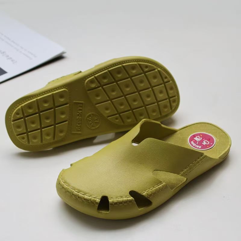 Chinasallchen's tweet photo. Summer Breathable Closed-Toe Slippers, Soft Anti-Slip Couple Beach Slides for Men Women#boots  #shoes #wholesale #camo #combat boots #shoes #boots #Footwear factory  Pls Add Whatsapp 86 13182921090 https://t.co/3WeKO7dKQL
