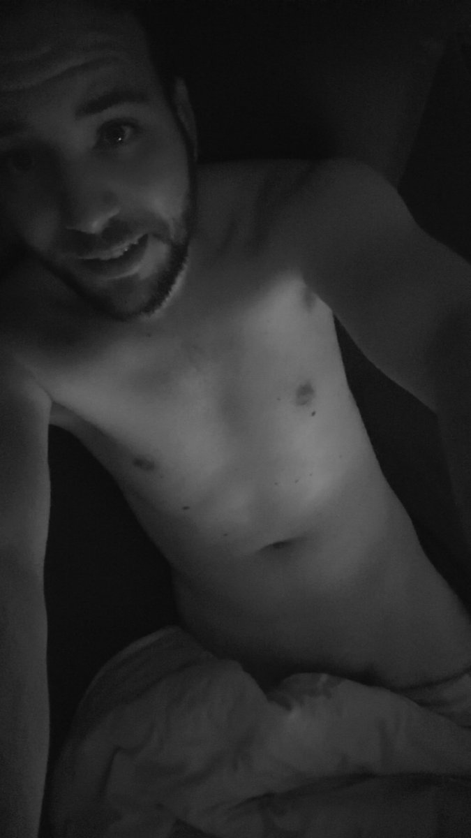 Dream91xx's tweet photo. Guten Morgen 😴 https://t.co/WmZDLo3RcJ