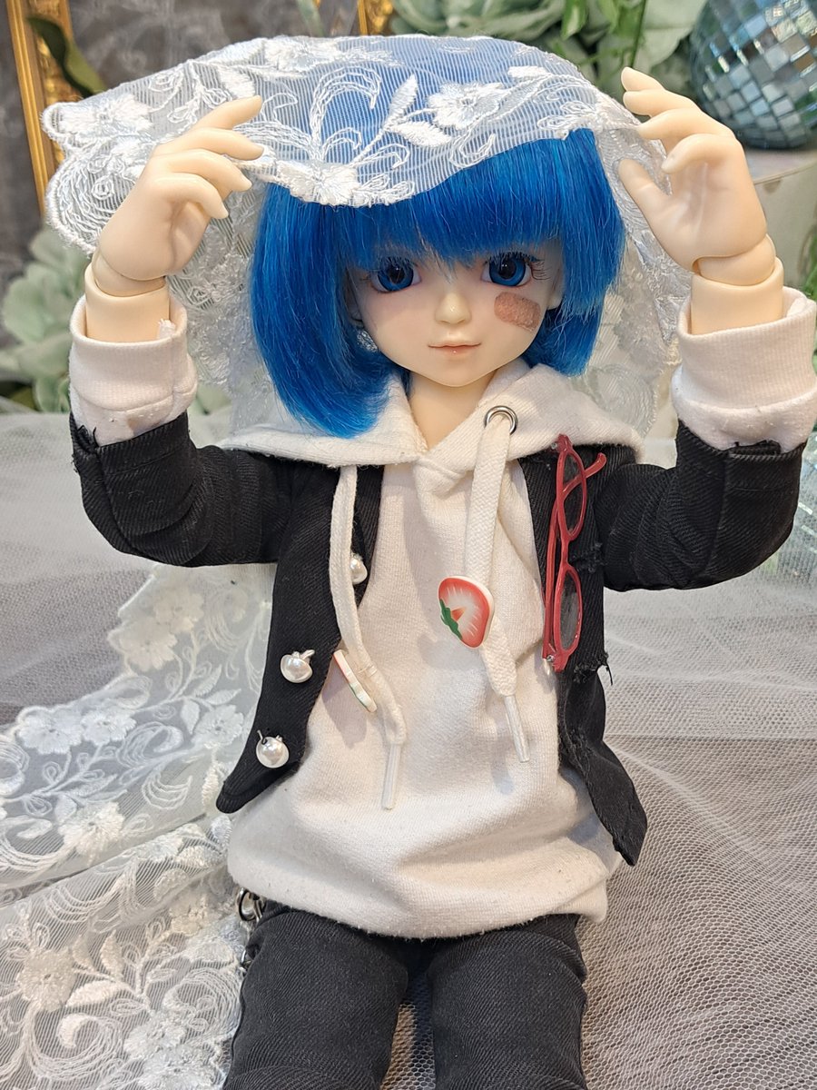 ari_a53's tweet photo. ちぃぱかと天使の窓行ってきました
すごくよそよそしい顔してますわね

#ちぃぱか https://t.co/qt6UlE0ntY