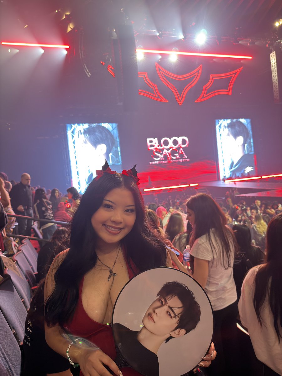 02lees_'s tweet photo. SUNGHOON SUPREMACY!!! i love u hoonie <3

#BLOODSAGA_IN_OAKLAND
#EN_WORLDTOUR_BLOODSAGA #BLOODSAGA
#ENHYPEN #엔하이픈 #SUNGHOON https://t.co/53ojCftuKp