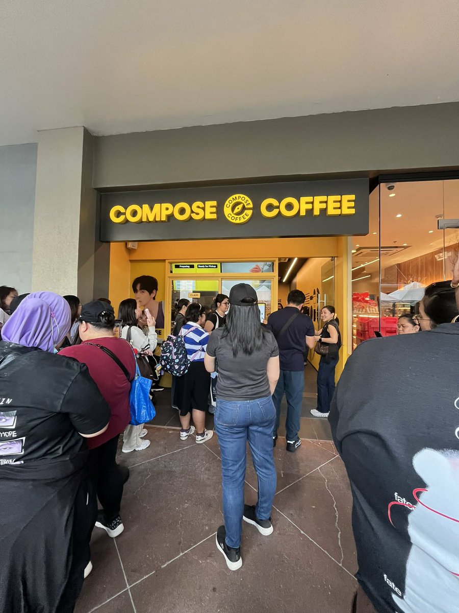 VEventsPH's tweet photo. Compose coffee is now brewing and ready to serve you!!

COMPOSE COFFEE MODEL V
#TaehyungxComposeCoffee
#VxComposeCoffee 

ctto. https://t.co/kwU8KjHjLj