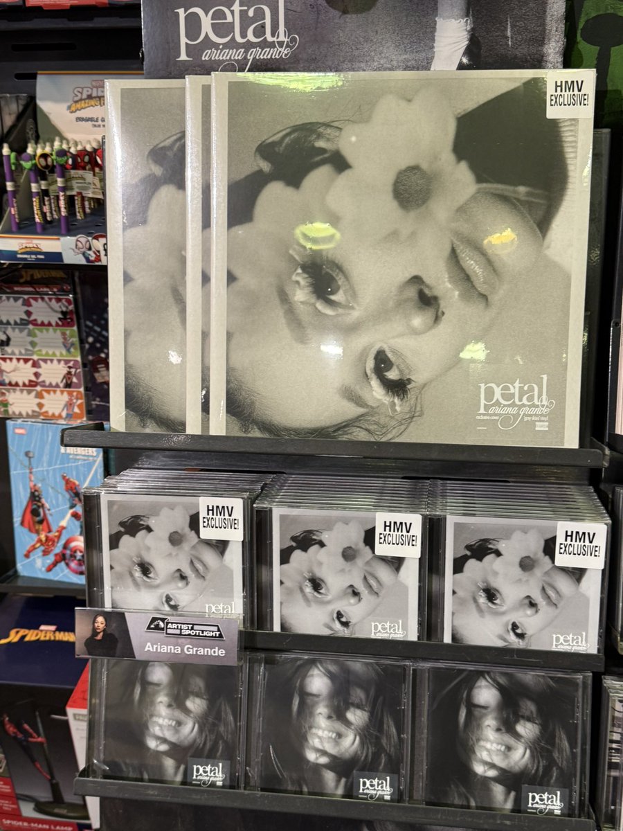 hmvMansfield's tweet photo. It’s #Petal day #Arianators
#ArianaGrande’s new album is out today with hmv exclusive CD and #vinyl, Petal tees available as well as freebies for a limited time (while stocks last, see staff for more information)
#NewMusicFriday
#hmvArtistSpotlight https://t.co/a3C9Dn0nmx