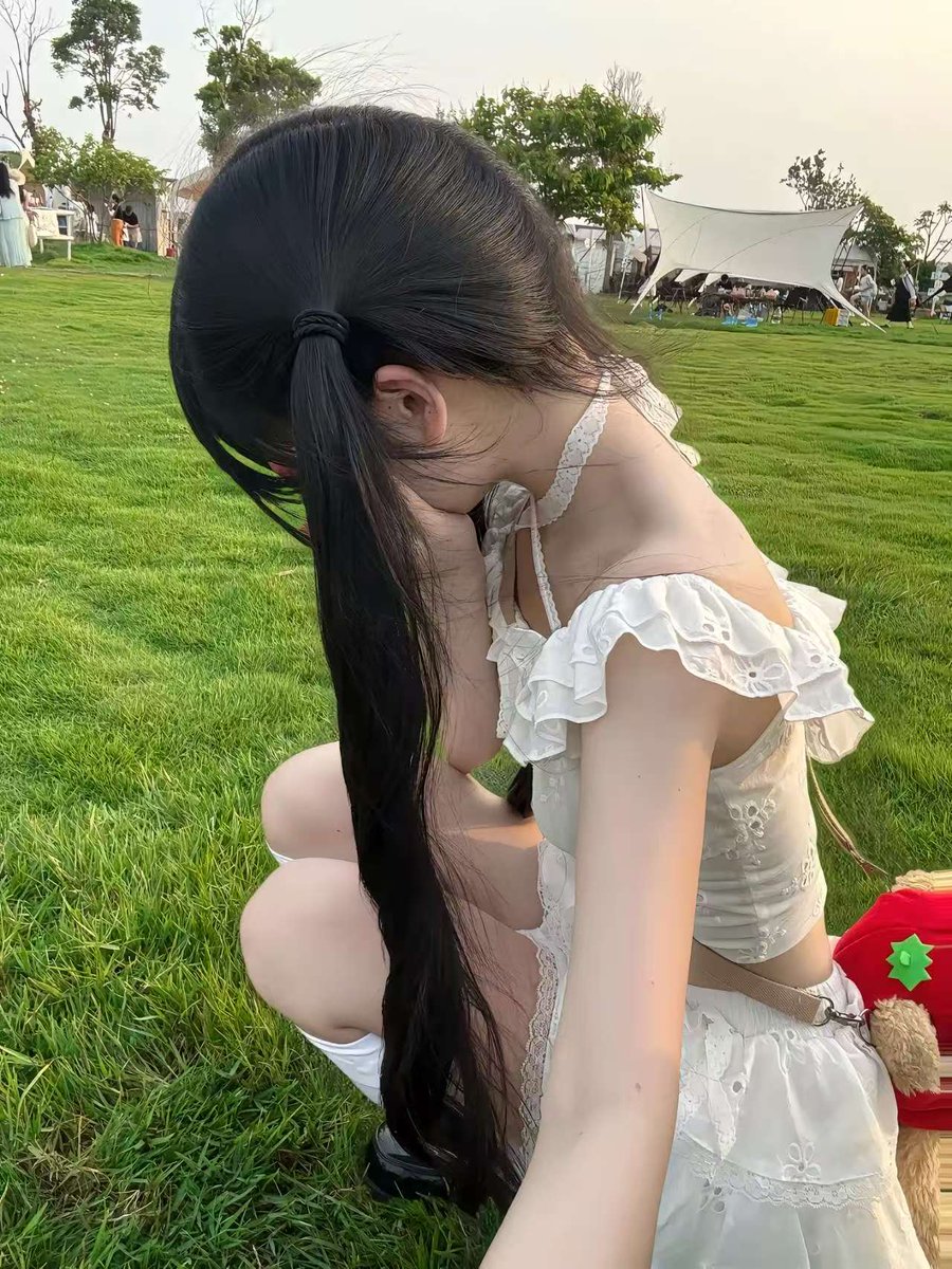 tgreigg's tweet photo. 西安有不有金主爸爸，约个线下呀 https://t.co/3YGAO4eqw4