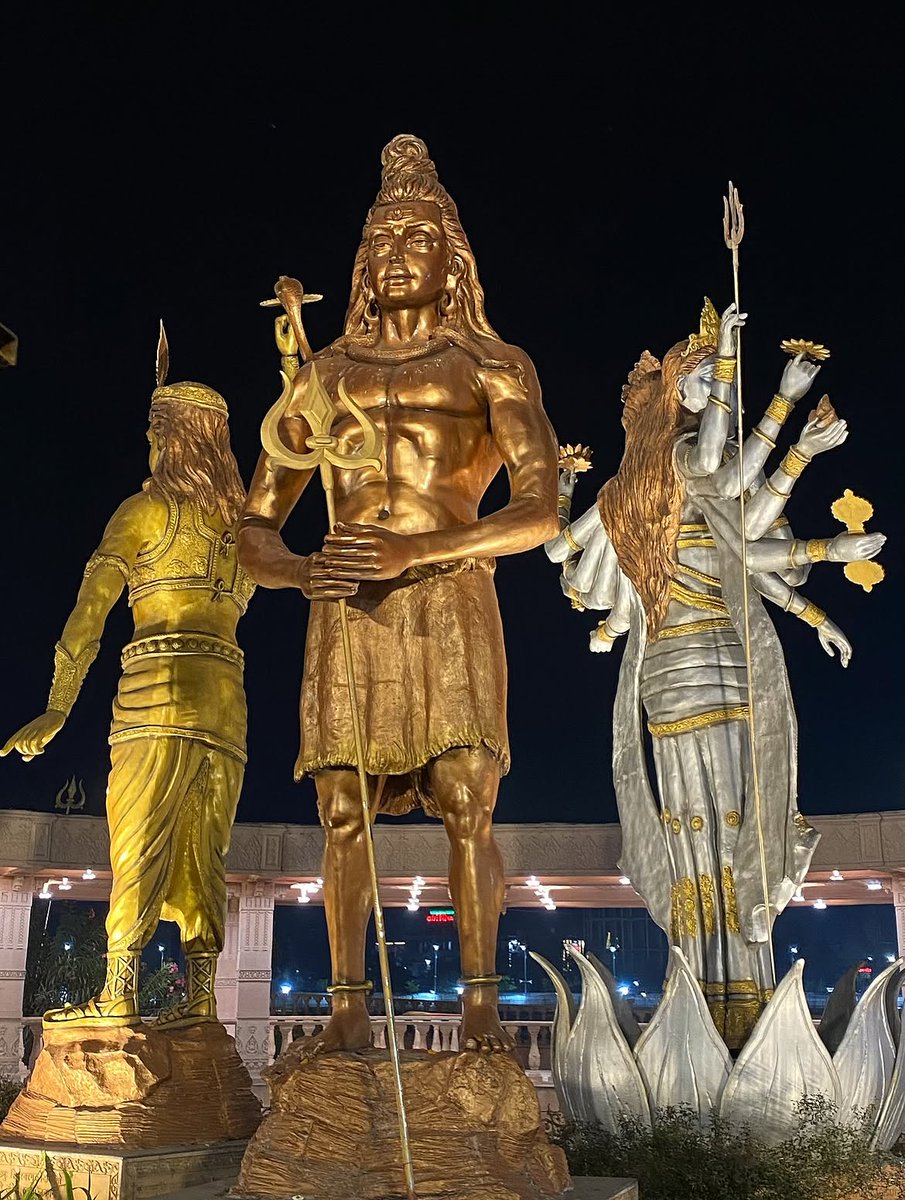 devdarshan__'s tweet photo. 🕉️ महाकाल लोक... जिथे प्रत्येक पाऊल भक्तीचा अनुभव देतं! 🙏

📞 बुकिंगसाठी संपर्क: 7887585613

"हर हर महादेव!" 🔱

#महाकाललोक #महाकालकॉरिडॉर #उज्जैन #महाकाल #महाकालेश्वर #हरहरमहादेव https://t.co/YrTcn1VRaP