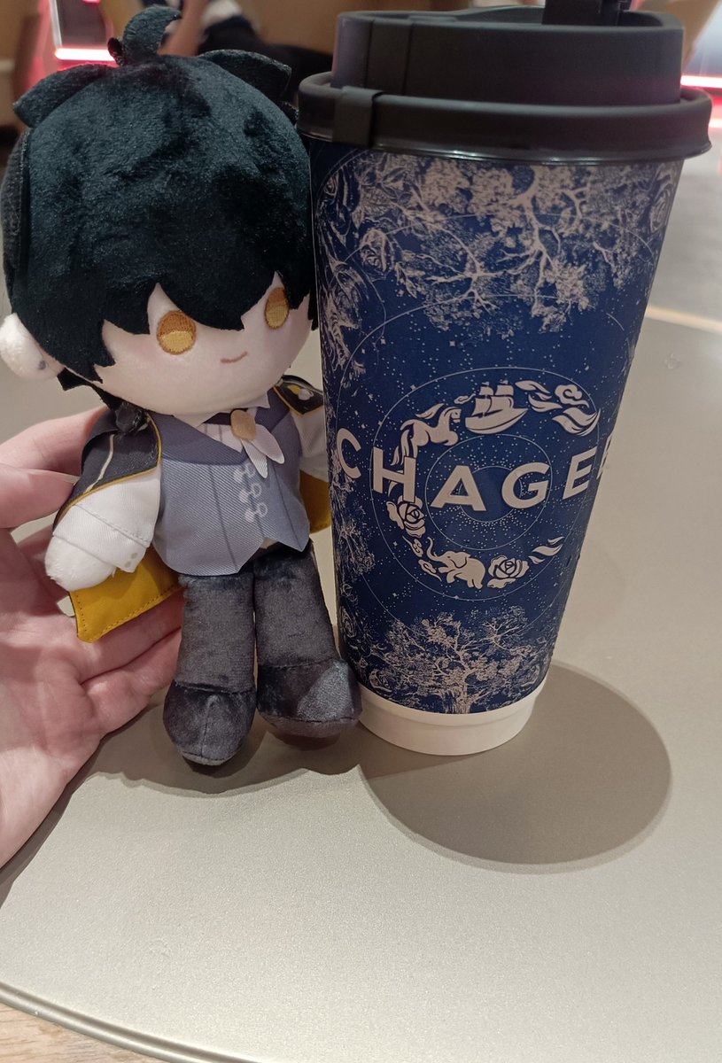 samudrastral's tweet photo. bought one more mrover merch which is funny because rover isn't even my most favorite...

also chagee because I'm kinda obsessed with their oolong oops https://t.co/pveEuHjwaG