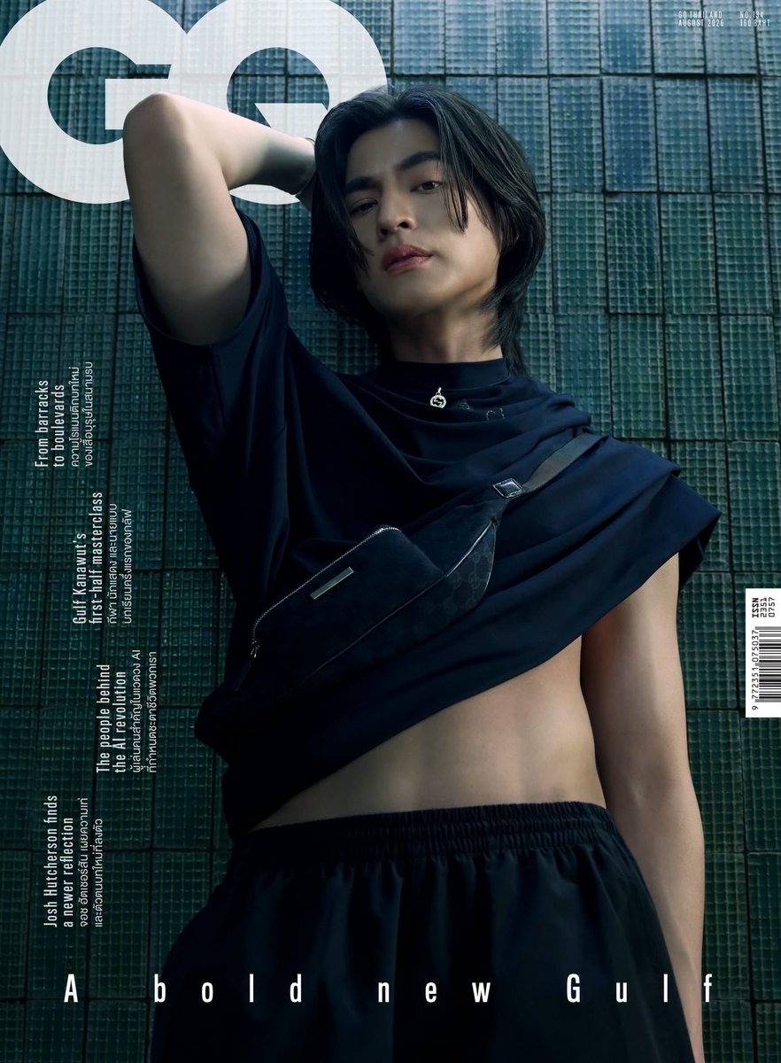 GQThailand's tweet photo. พบกับ กลัฟ-คณาวุฒิ ไตรพิพัฒนพงษ์ พระเอกแถวหน้าและแบรนด์แอมบาสเดอร์ ที่ชีวิตเปรียบเสมือนเกมฟุตบอล บนปก GQ Thailand ฉบับเดือนสิงหาคม
.
กลัฟ - คณาวุฒิ สวมเครื่องแต่งกายทั้งหมดจากกุชชี่ (Gucci)
.
ช่างภาพ: พัชคุณ ชมชัดรัชมงคล
สไตลิสต์: Pop Kampol

#GQThailandxGulfxGucci
#Gucci #GulfKanawut
#GQThailand @gulfkanawut 
#Sponsored