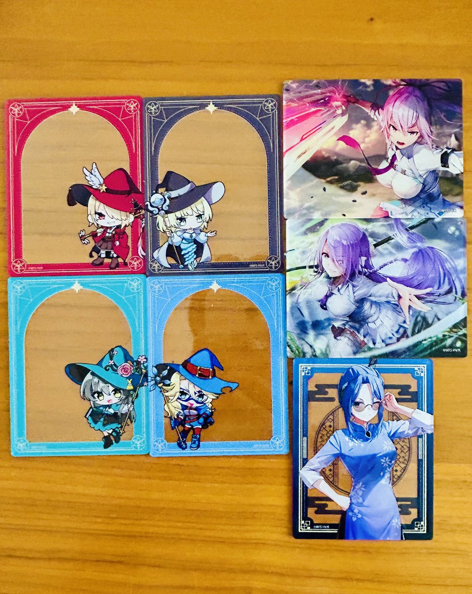LaughClover's tweet photo. ヘブンバーンズレッド グッズ譲渡

【譲】
写真に掲載しているグッズのみ

【求】
1枚目 アクスタ 900円
2枚目 Big缶バッチ 700円
3枚目 アクリルカード 600円
4枚目 缶バッチ 500円

【方法】
ヘブバン4.5thフェス 当日手渡しのみ！
 #ヘブバン https://t.co/mNTIDTOiYf