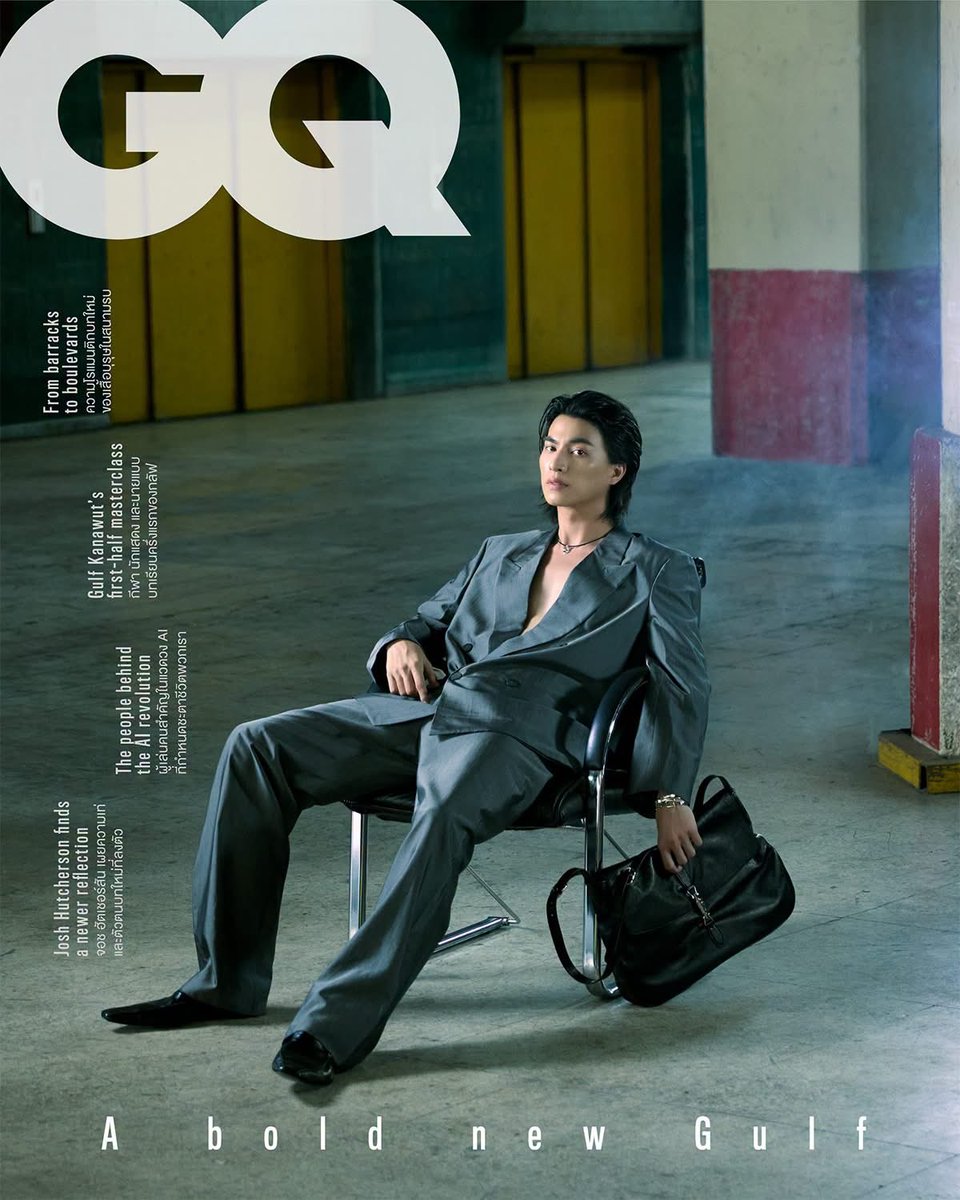 GQThailand's tweet photo. พบกับ กลัฟ-คณาวุฒิ ไตรพิพัฒนพงษ์ พระเอกแถวหน้าและแบรนด์แอมบาสเดอร์ ที่ชีวิตเปรียบเสมือนเกมฟุตบอล บนปก GQ Thailand ฉบับเดือนสิงหาคม
.
กลัฟ - คณาวุฒิ สวมเครื่องแต่งกายทั้งหมดจากกุชชี่ (Gucci)
.
ช่างภาพ: พัชคุณ ชมชัดรัชมงคล
สไตลิสต์: Pop Kampol

#GQThailandxGulfxGucci
#Gucci #GulfKanawut
#GQThailand @gulfkanawut 
#Sponsored