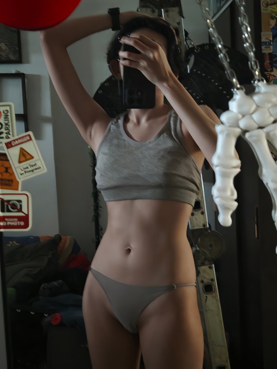 GaboVillain's tweet photo. Blurry aaa pics, no diet just rage UwU https://t.co/YoizNtrzWl