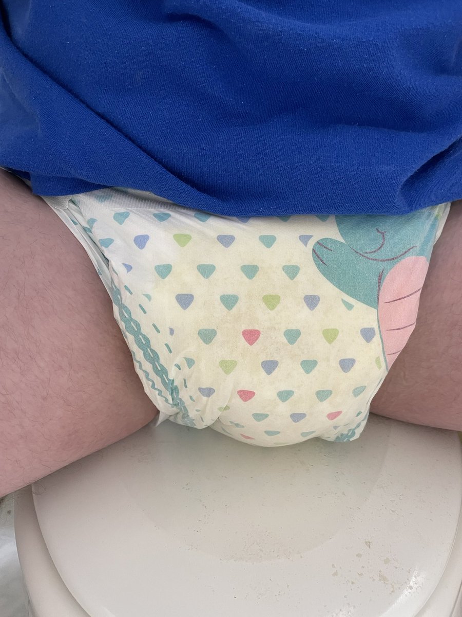 abdlsub85's tweet photo. I sat on the scary potty protect me please sir 🥺 https://t.co/ytvdh46fku