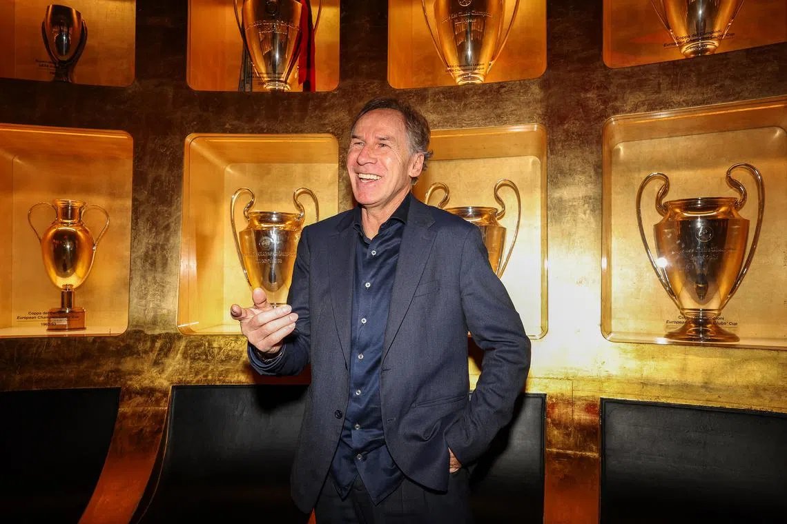SempreMilanCom's tweet photo. ✅ 719 games for #ACMilan 
📅 20 seasons, 15 as captain
🇮🇹 81 caps for Italy 
🏆🏆🏆🏆🏆🏆 Serie A 
🏆🏆🏆🏆 Supercoppa Italiana 
🏆🏆🏆 Champions League 
🏆🏆 UEFA Super Cup 
🏆🏆 Intercontinental Cup 
🏆 World Cup

👏 Legendary, in every sense. ❤️🖤 https://t.co/g18gkr3UAb