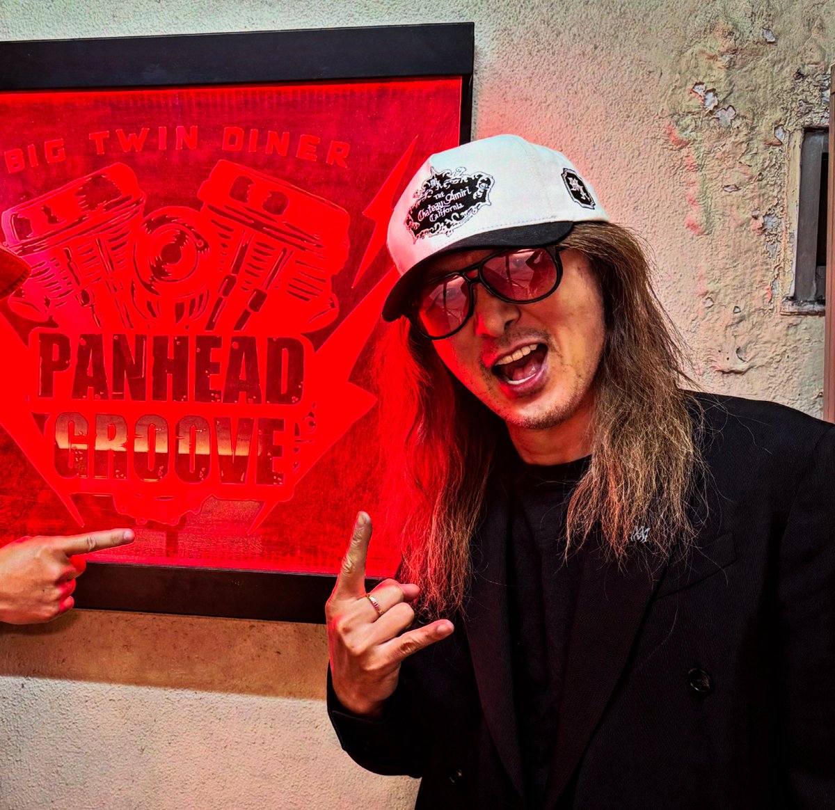 live_BTD's tweet photo. LUNA SEA J様
PANHEAD GROOVE &amp; SHOVELに降臨
7/31 オリックス劇場で大阪公演2日目
今夜も大阪を炎上させます！！

#LUNASEA
#LUNA SEA
#J
#PANHEADGROOVE
#SHOVEL
#HISAYOSHI
#BigtwinDiner https://t.co/g1LjLuNltn