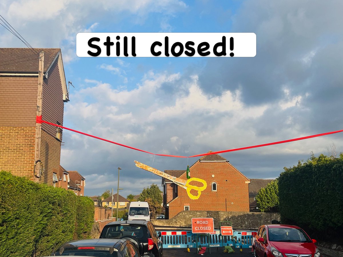 MarkCarterMC's tweet photo. Reporting for @BBCSurrey Breakfast in #Godstone. As of now, the road where the collapse took place is still shut, despite us being told it would reopen “first thing in the morning”. 🤦‍♂️
I do love this though, presumably from an overly excited local! ✂️ https://t.co/HPb69biAwE