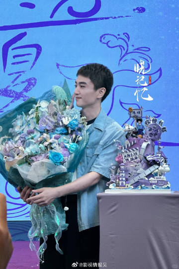 FKShi's tweet photo. #ChenXiao reuters activity with fans on the set of the filming drama 海之上 / Hai Zhi Shang / Going Global. 

30/07/26 https://t.co/vWdknTtyTc