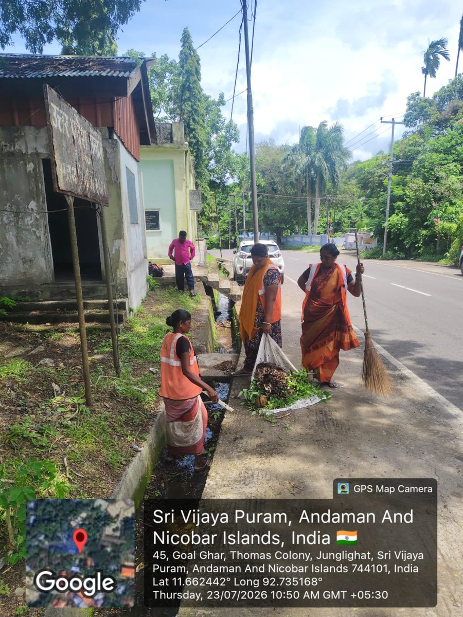 SVPMC_ANI's tweet photo. As part of ongoing Monsoon preparedness, the Sanitation Team of Ward No. 13 conducted a special cleanliness drive at public places and residential areas.
#SwachhSurvekshan #SwachhBharat #MonsoonPreparedness https://t.co/miI722wO82